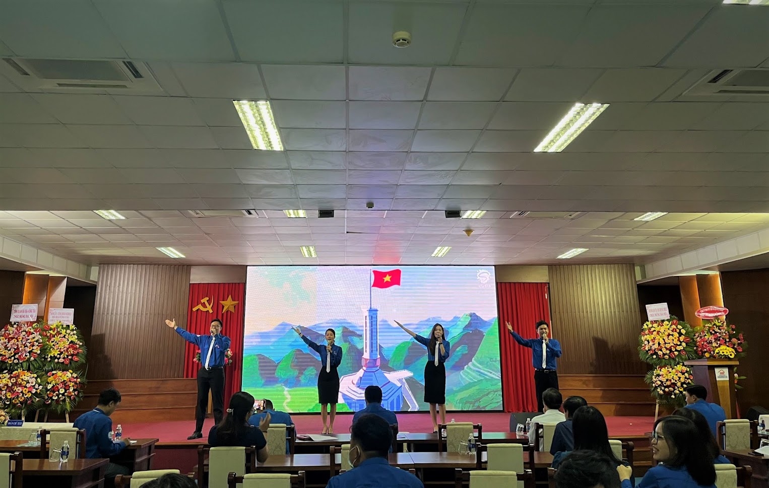 1. van nghe 1