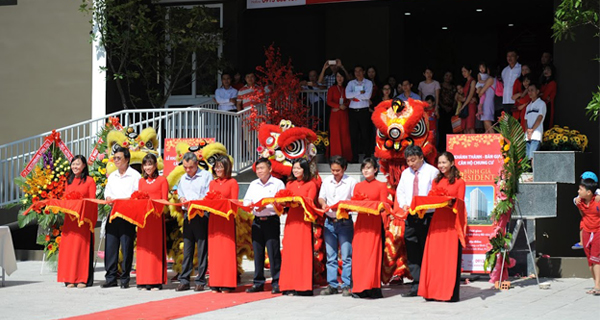 Inauguration- handover ceremony in Binh Gia resident apartments