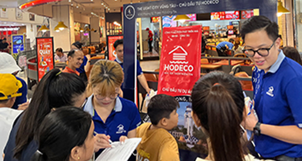 JOY WITH THE PROGRAM “CHECK-IN NOW AND RECEIVE GIFTS INSTANTLY