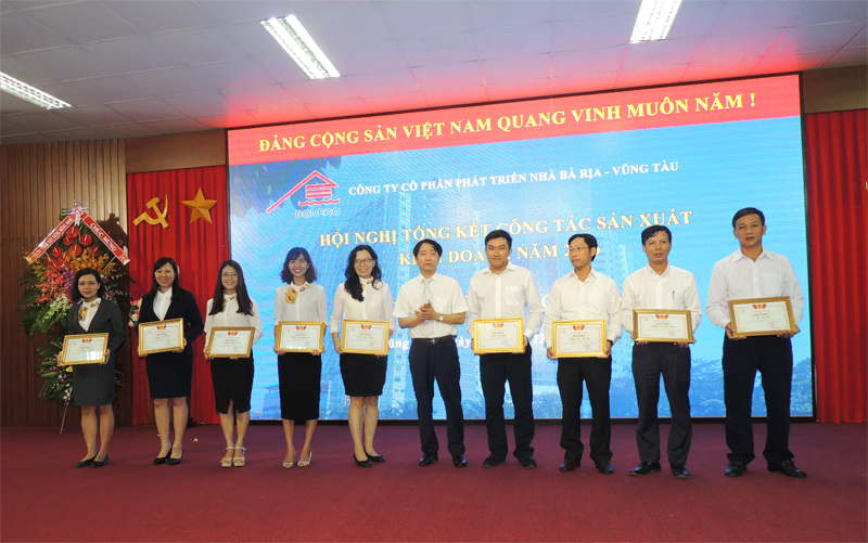 Conference summary of operations year 2016 business, deployment plan meeting in 2017 and workers in 2017