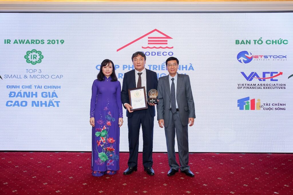 HODECO was honorably awarded top 3 Small & Micro Enterprise Group Cap with best ir performance 2019