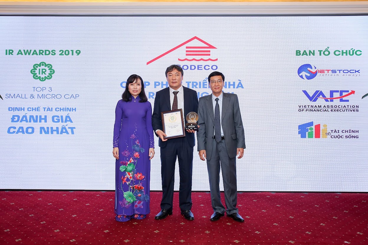 HODECO was honorably awarded top 3 Small & Micro Enterprise Group Cap with best ir performance 2019