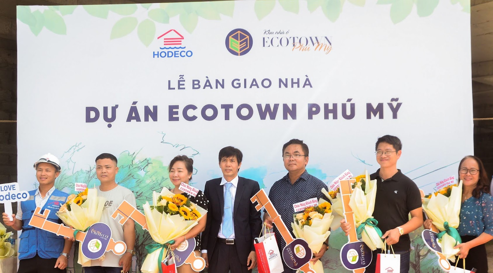 On the morning of September 23, 2022, at Ecotown Phu My project, Ba Ria – Vung Tau House Development Joint Stock Company (HODECO) and construction
